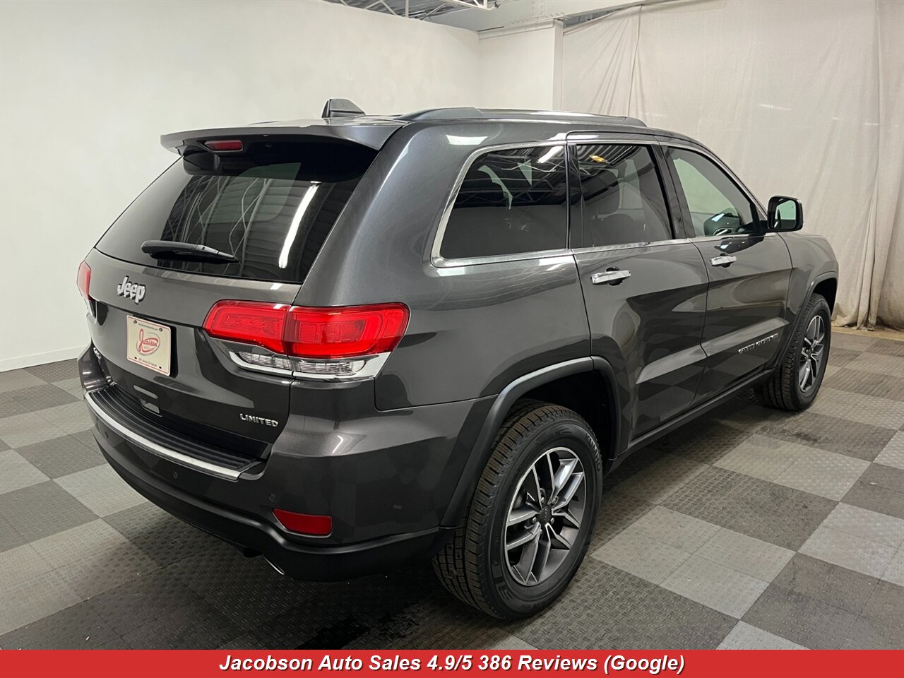 2019 Jeep Grand Cherokee Limited 4x4 - Photo 48 - Oshkosh, WI 54901
