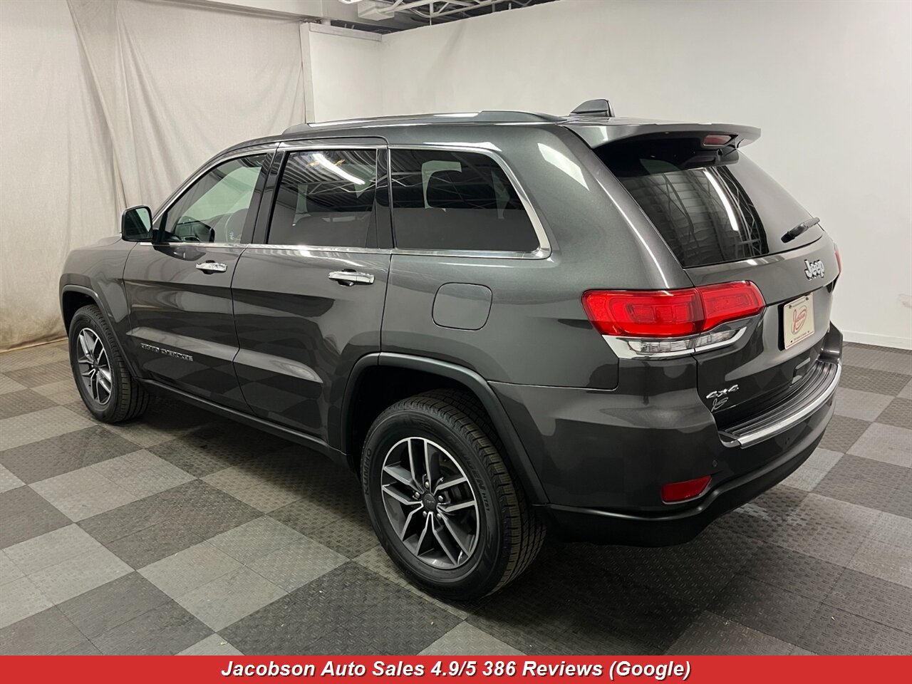 2019 Jeep Grand Cherokee Limited 4x4 - Photo 40 - Oshkosh, WI 54901