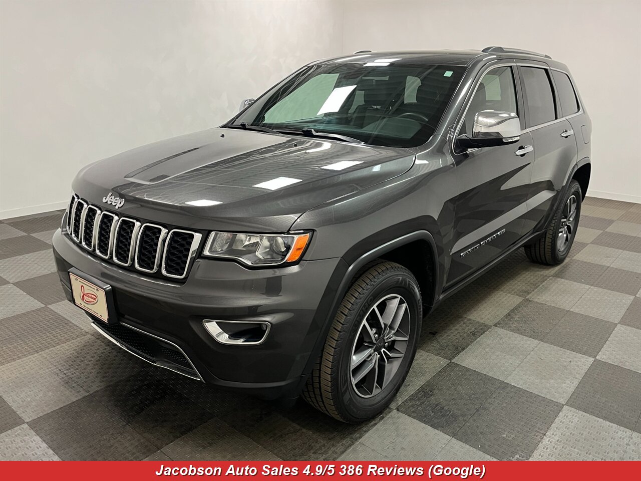 2019 Jeep Grand Cherokee Limited 4x4   - Photo 1 - Oshkosh, WI 54901
