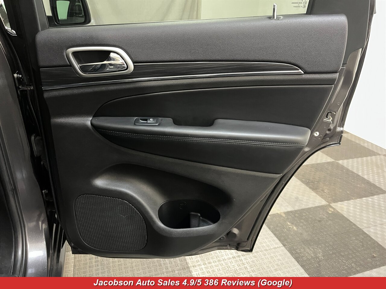 2019 Jeep Grand Cherokee Limited 4x4 - Photo 49 - Oshkosh, WI 54901