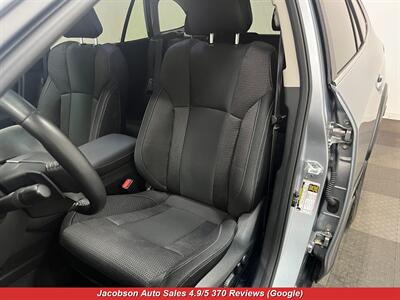 2024 Subaru Outback Premium AWD   - Photo 28 - Oshkosh, WI 54901