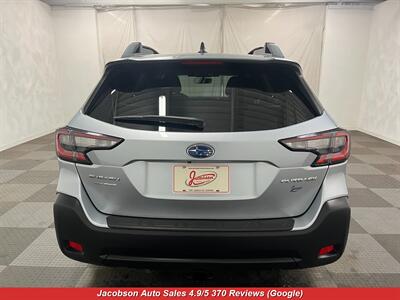 2024 Subaru Outback Premium AWD   - Photo 41 - Oshkosh, WI 54901