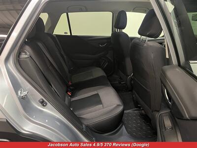 2024 Subaru Outback Premium AWD   - Photo 35 - Oshkosh, WI 54901