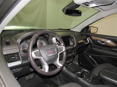 2021 GMC Terrain SLE 4x4   - Photo 6 - Oshkosh, WI 54901