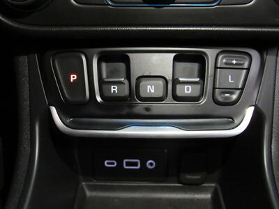 2021 GMC Terrain SLE 4x4   - Photo 21 - Oshkosh, WI 54901