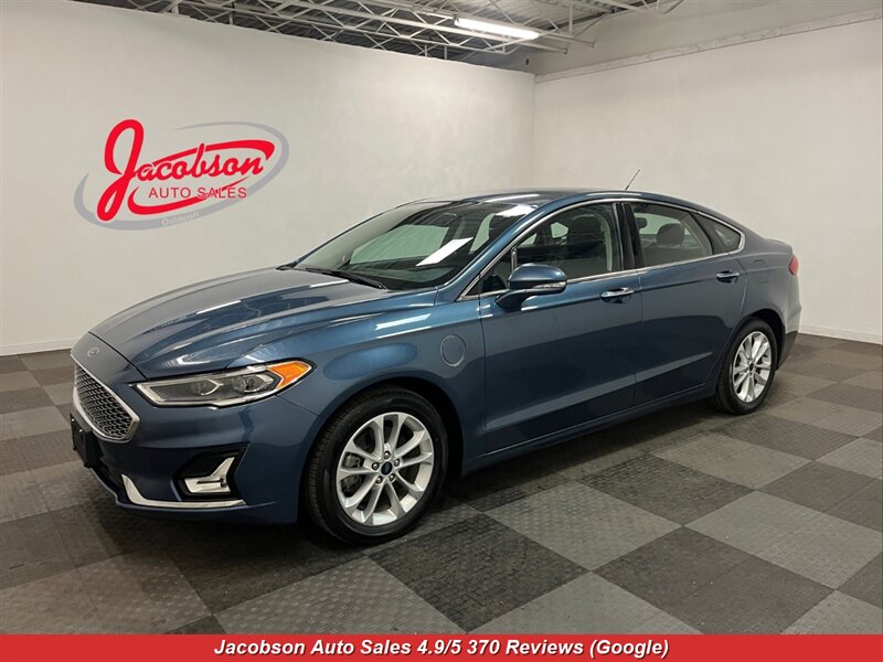 2019 Ford Fusion Energi Titanium  