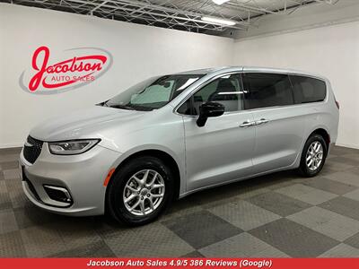 2024 Chrysler Pacifica Touring L Van