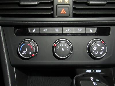 2024 Volkswagen Jetta Sport   - Photo 16 - Oshkosh, WI 54901