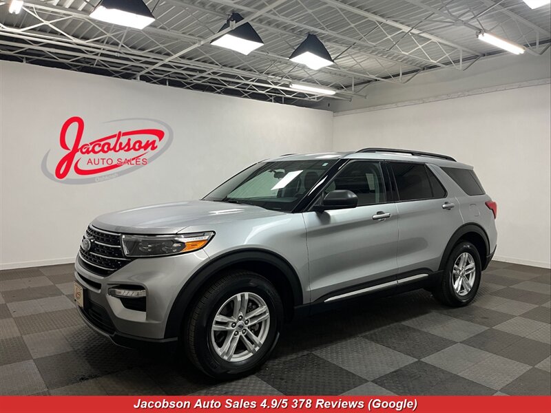 2022 Ford Explorer XLT AWD  