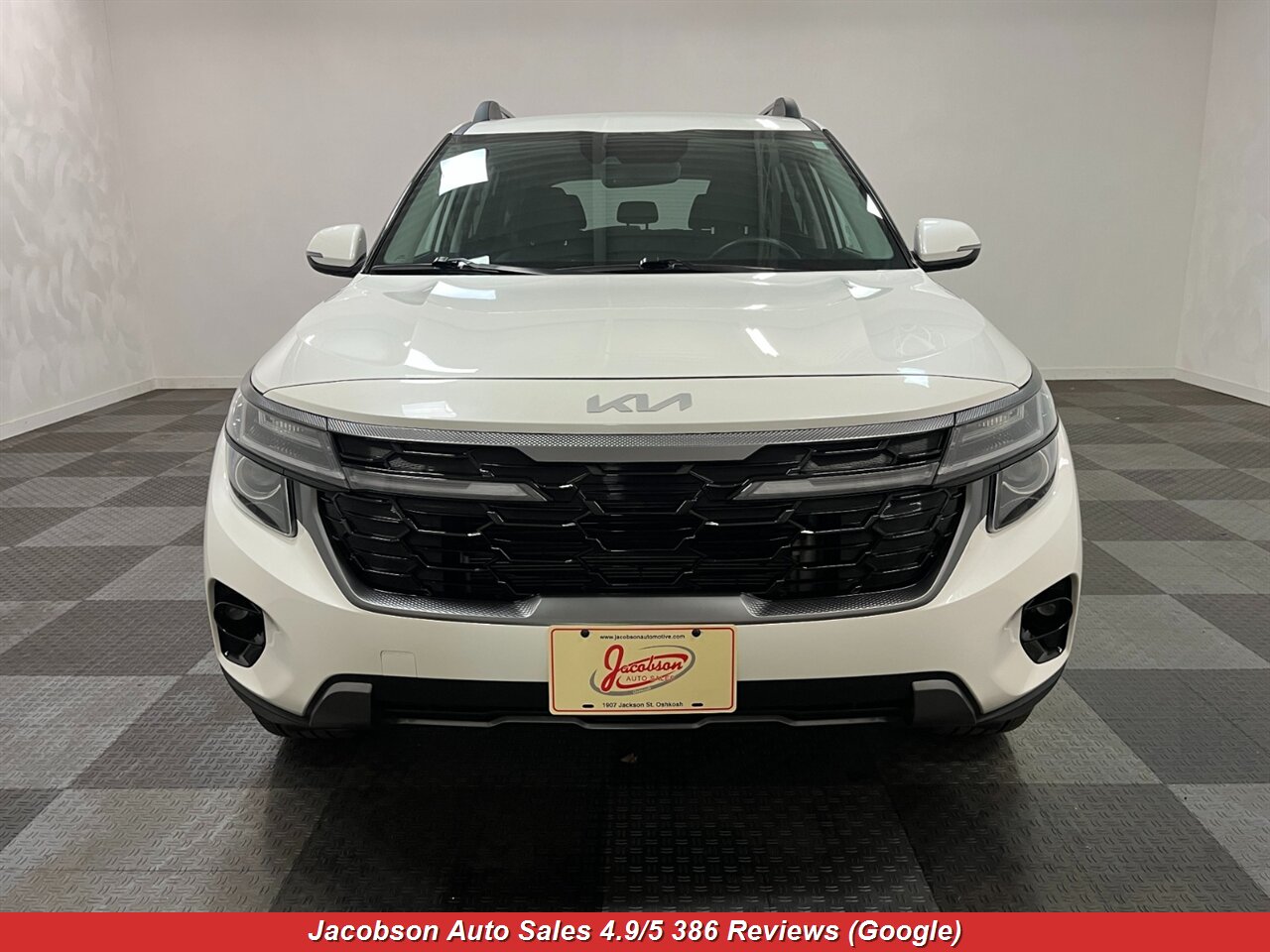2024 Kia Seltos X-Line AWD - Photo 2 - Oshkosh, WI 54901
