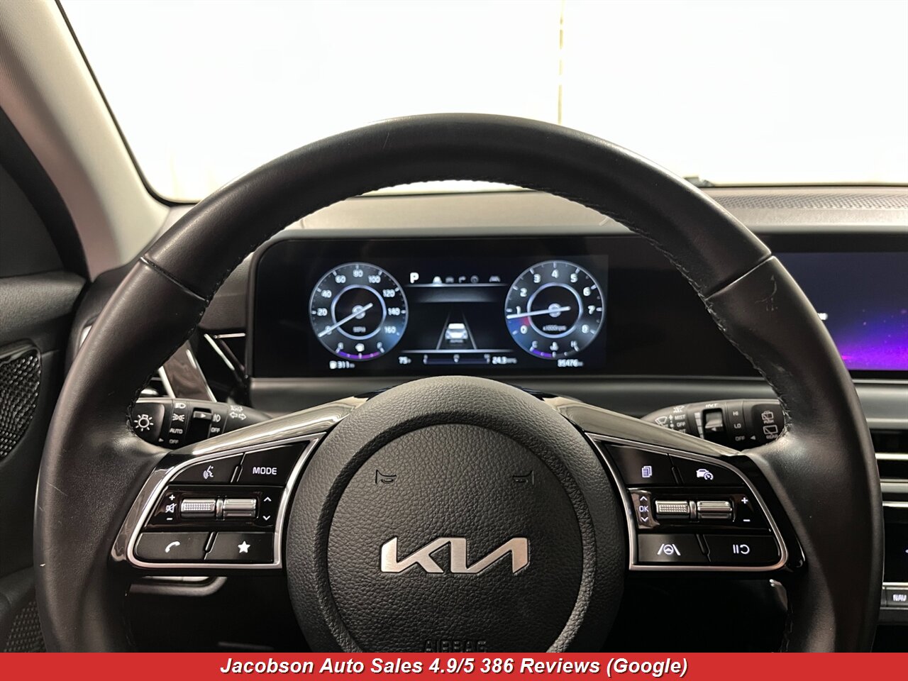2024 Kia Seltos X-Line AWD - Photo 9 - Oshkosh, WI 54901
