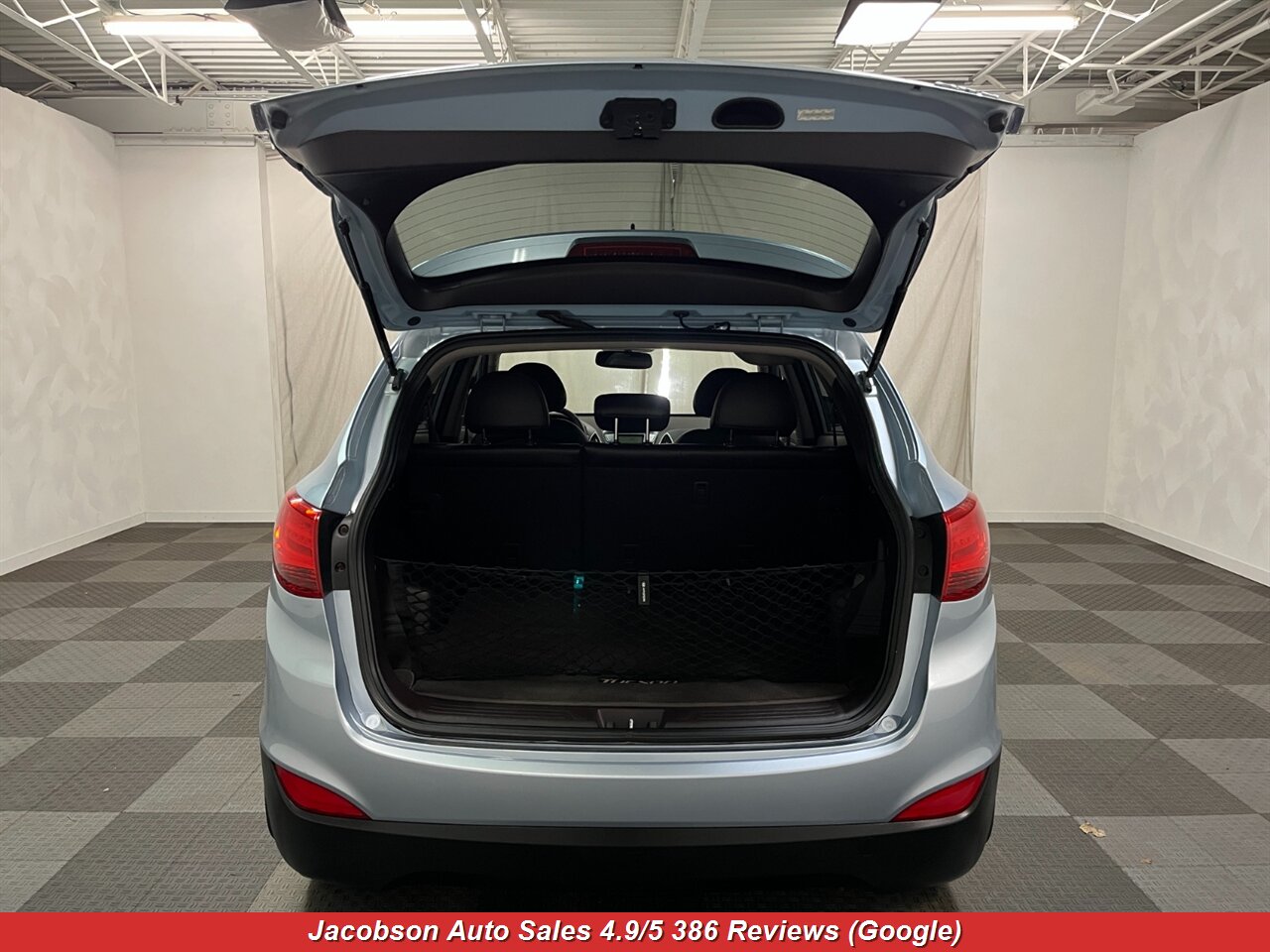2011 Hyundai TUCSON GLS AWD - Photo 31 - Oshkosh, WI 54901