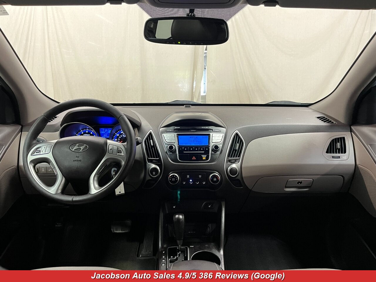 2011 Hyundai TUCSON GLS AWD - Photo 43 - Oshkosh, WI 54901