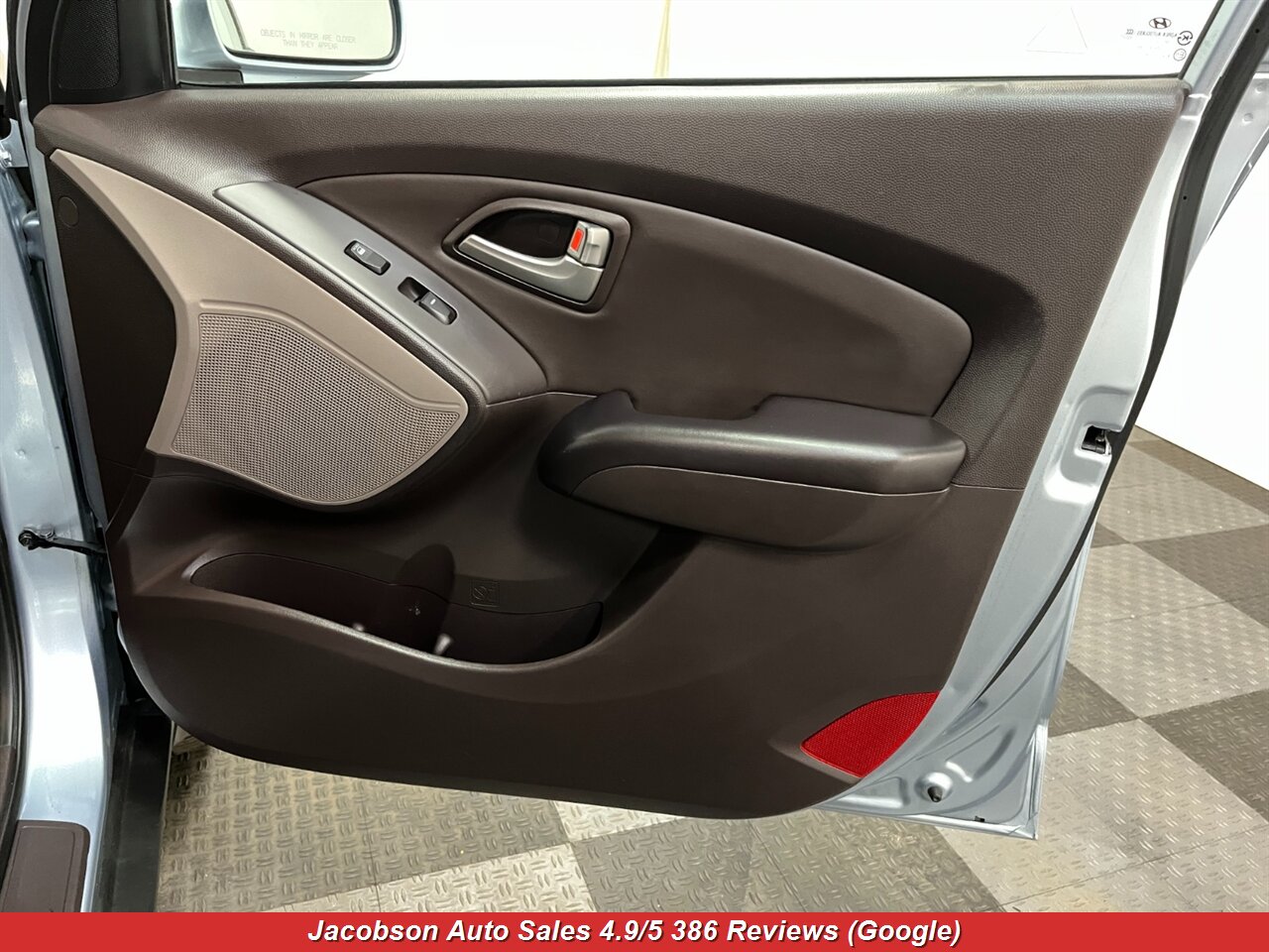 2011 Hyundai TUCSON GLS AWD - Photo 37 - Oshkosh, WI 54901
