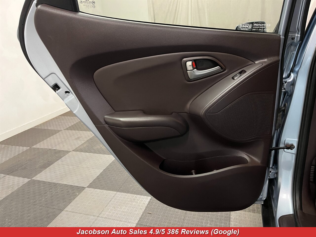2011 Hyundai TUCSON GLS AWD - Photo 25 - Oshkosh, WI 54901