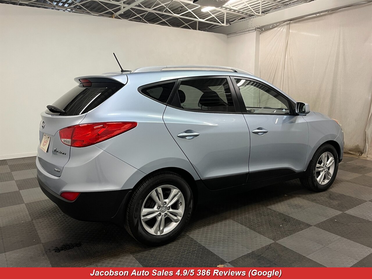 2011 Hyundai TUCSON GLS AWD - Photo 33 - Oshkosh, WI 54901