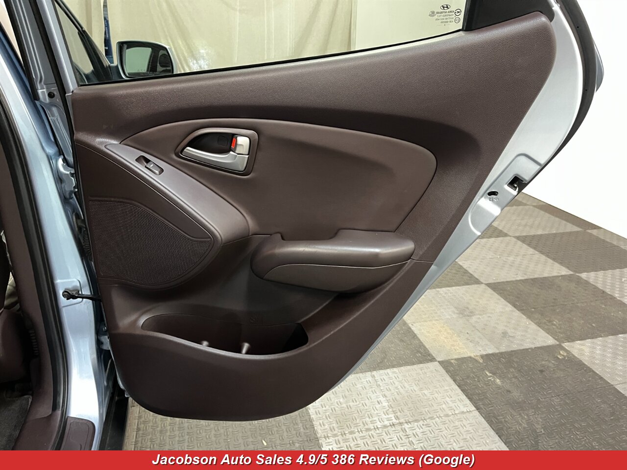 2011 Hyundai TUCSON GLS AWD - Photo 34 - Oshkosh, WI 54901