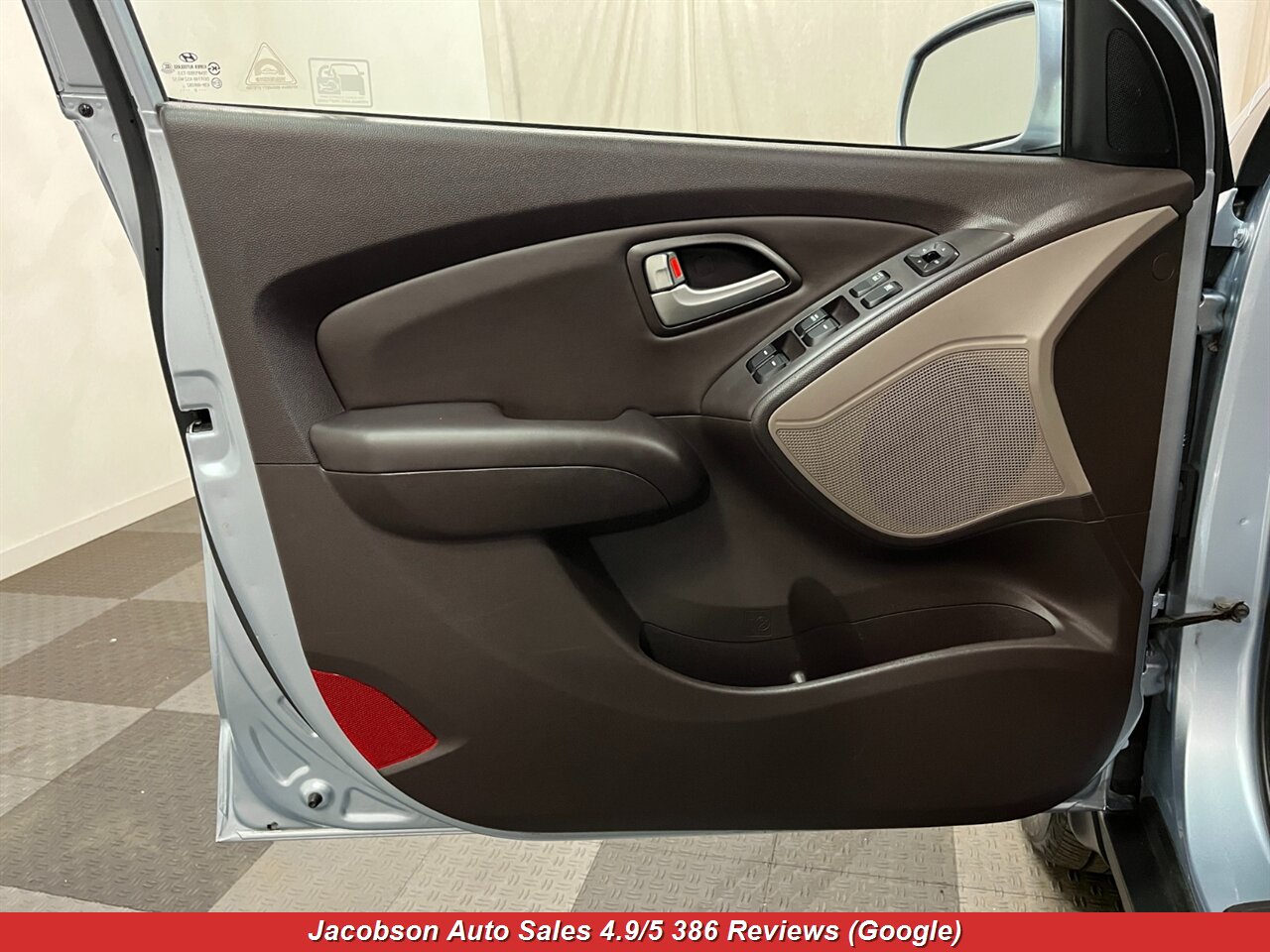 2011 Hyundai TUCSON GLS AWD - Photo 21 - Oshkosh, WI 54901