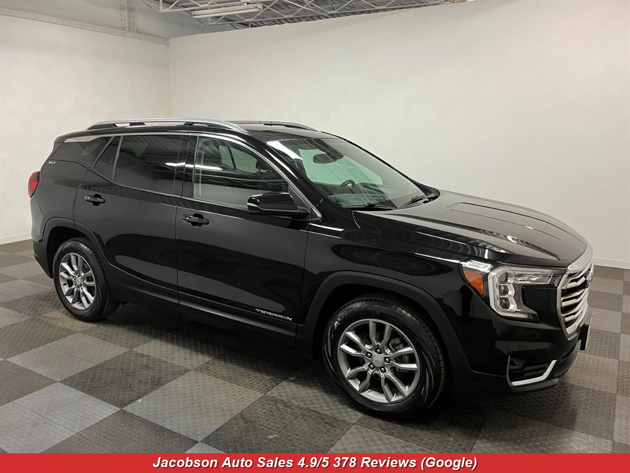 2022 GMC Terrain SLT AWD - Photo 3 - Oshkosh, WI 54901