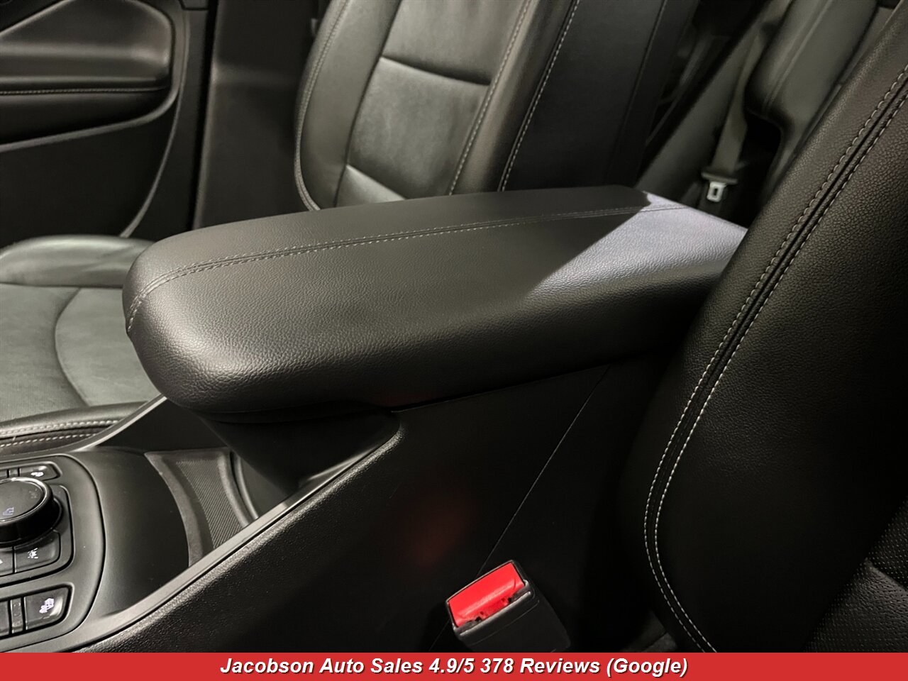 2022 GMC Terrain SLT AWD - Photo 28 - Oshkosh, WI 54901