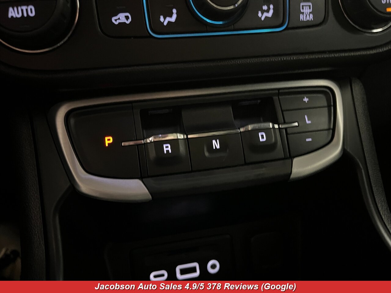 2022 GMC Terrain SLT AWD - Photo 24 - Oshkosh, WI 54901