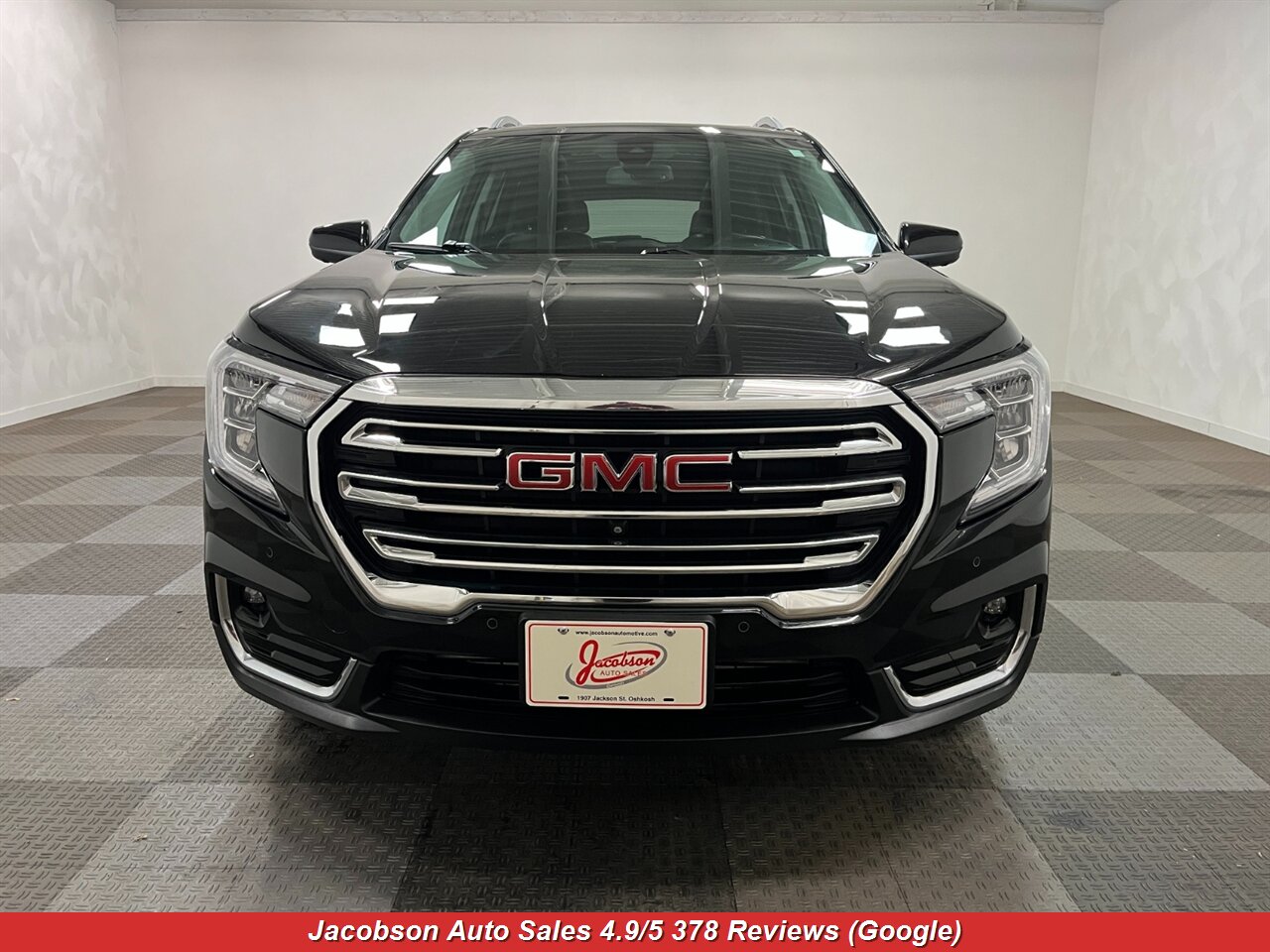 2022 GMC Terrain SLT AWD - Photo 2 - Oshkosh, WI 54901