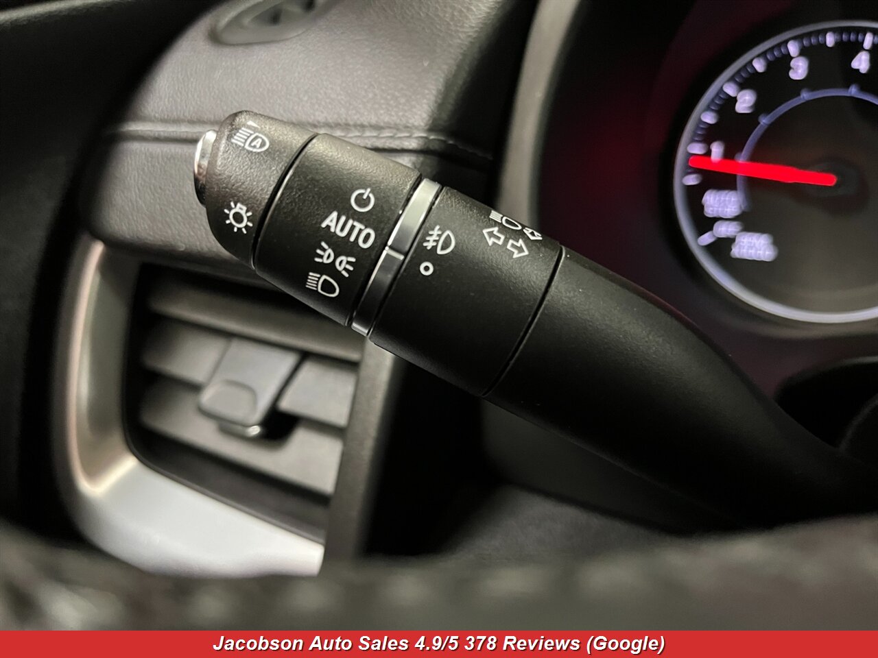 2022 GMC Terrain SLT AWD - Photo 8 - Oshkosh, WI 54901