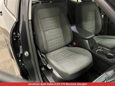 2023 Chevrolet Equinox LT 4x4   - Photo 36 - Oshkosh, WI 54901