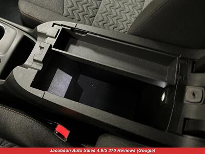 2023 Chevrolet Equinox LT 4x4   - Photo 26 - Oshkosh, WI 54901