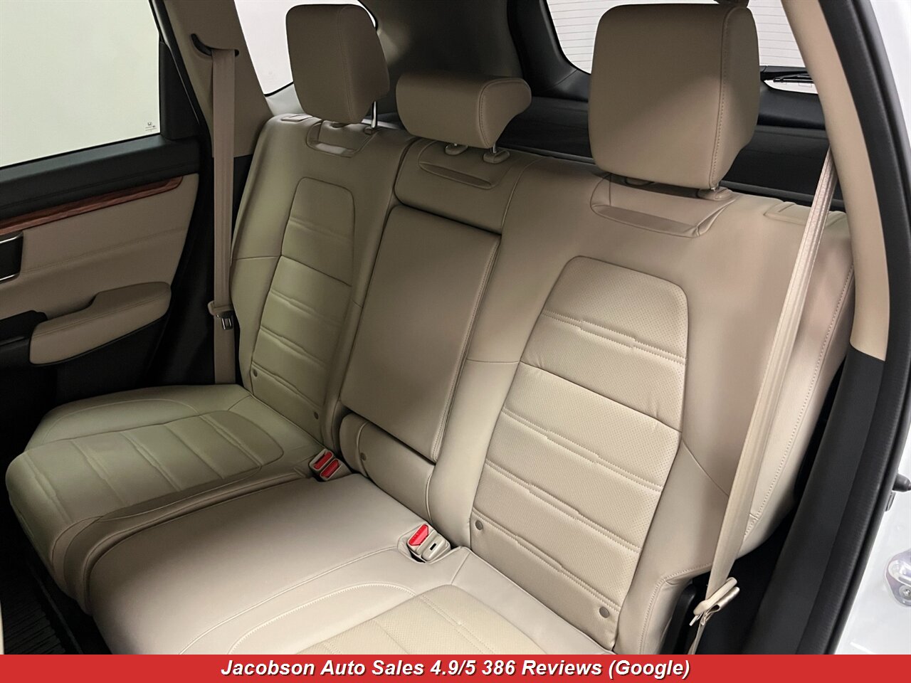 2019 Honda CR-V Touring AWD - Photo 37 - Oshkosh, WI 54901