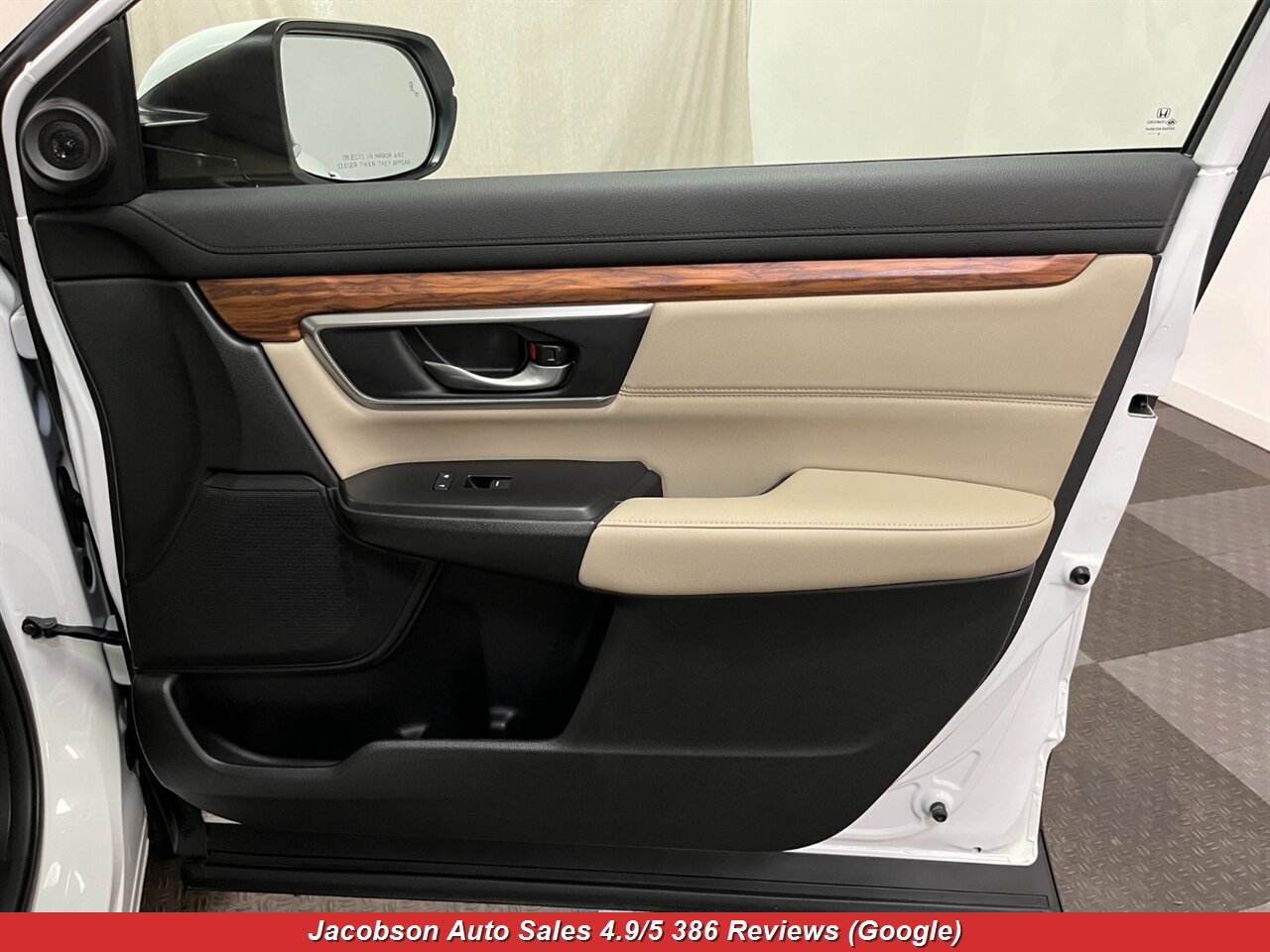 2019 Honda CR-V Touring AWD - Photo 45 - Oshkosh, WI 54901