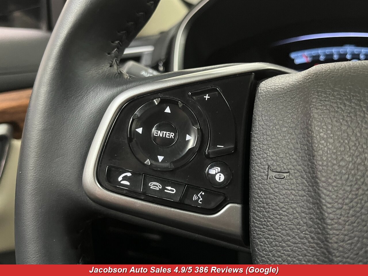 2019 Honda CR-V Touring AWD - Photo 9 - Oshkosh, WI 54901