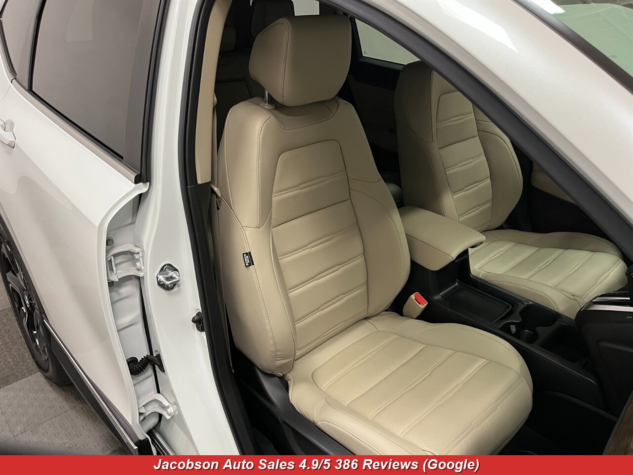 2019 Honda CR-V Touring AWD - Photo 46 - Oshkosh, WI 54901