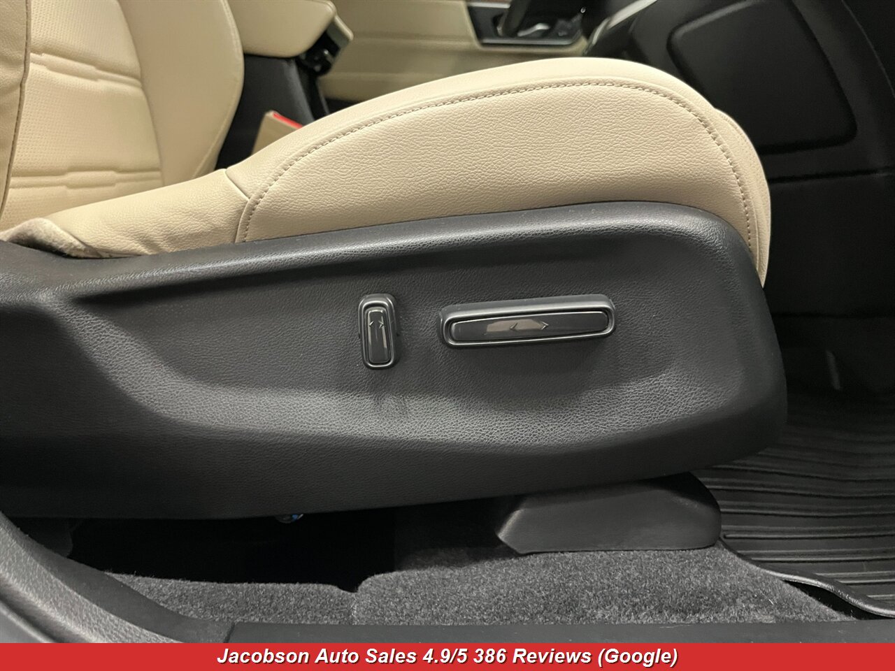 2019 Honda CR-V Touring AWD - Photo 48 - Oshkosh, WI 54901