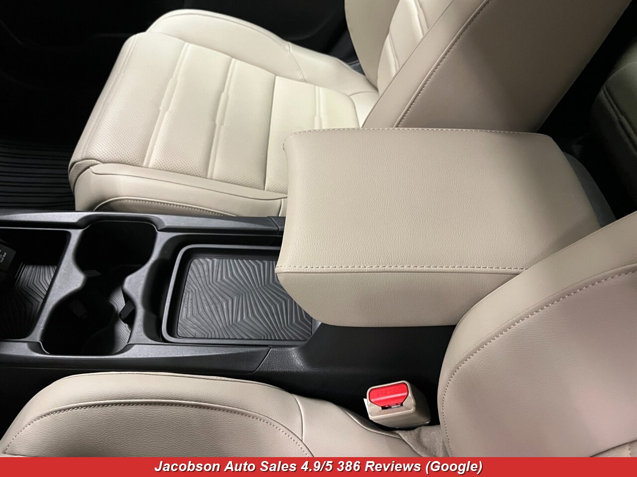 2019 Honda CR-V Touring AWD - Photo 24 - Oshkosh, WI 54901