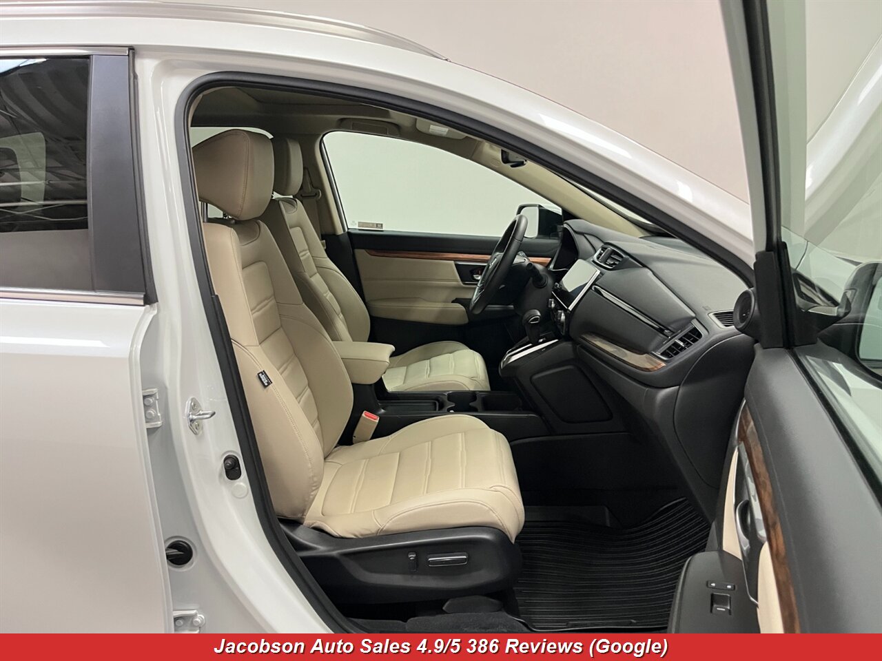 2019 Honda CR-V Touring AWD - Photo 47 - Oshkosh, WI 54901