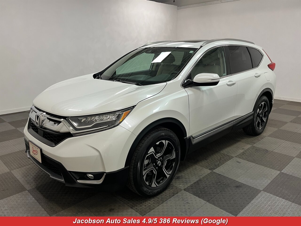 2019 Honda CR-V Touring AWD   - Photo 1 - Oshkosh, WI 54901