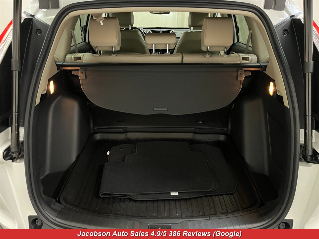 2019 Honda CR-V Touring AWD - Photo 53 - Oshkosh, WI 54901