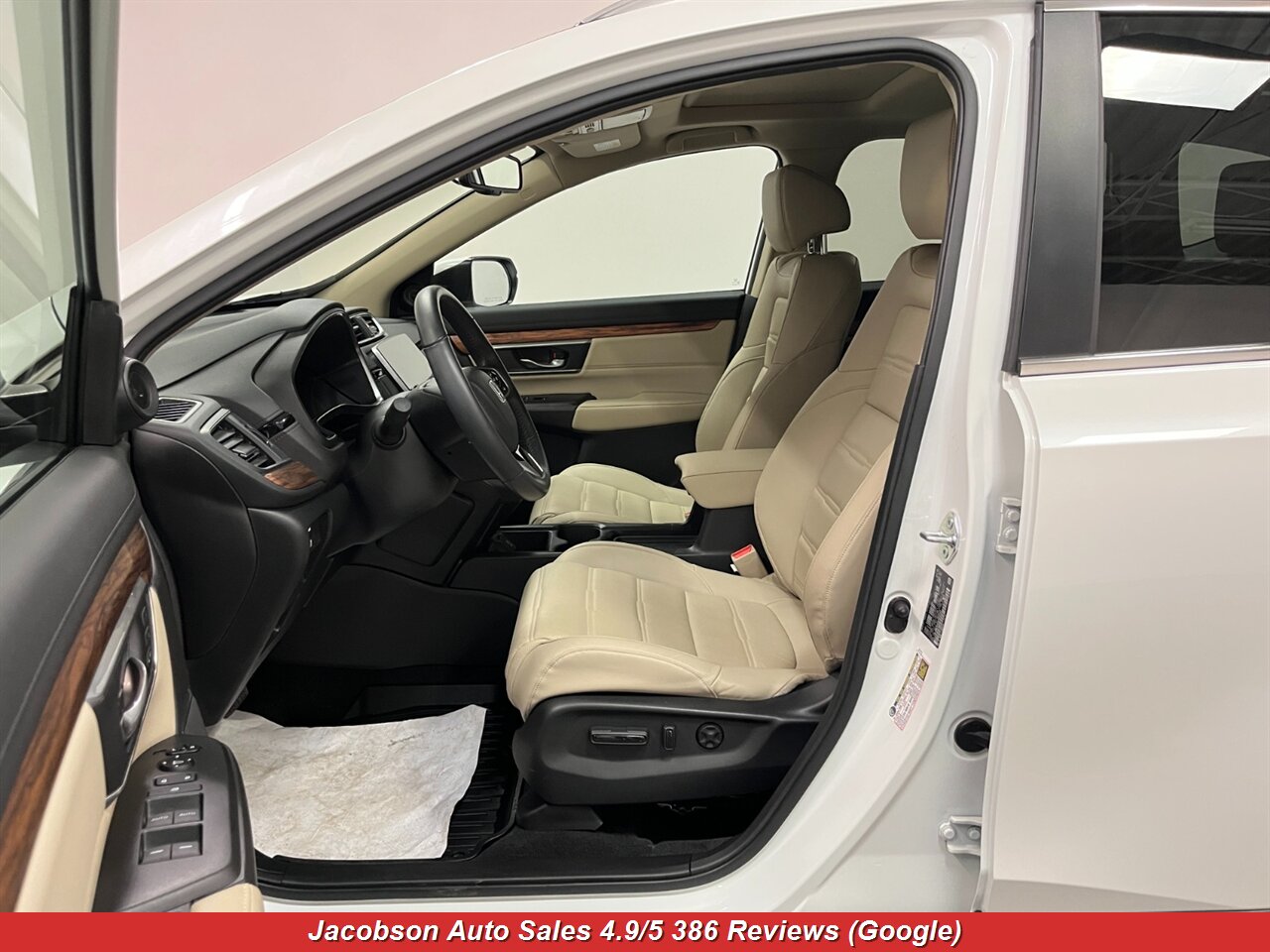 2019 Honda CR-V Touring AWD - Photo 34 - Oshkosh, WI 54901