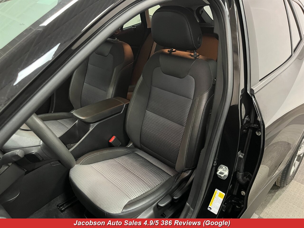 2025 Chevrolet Trax LT - Photo 27 - Oshkosh, WI 54901