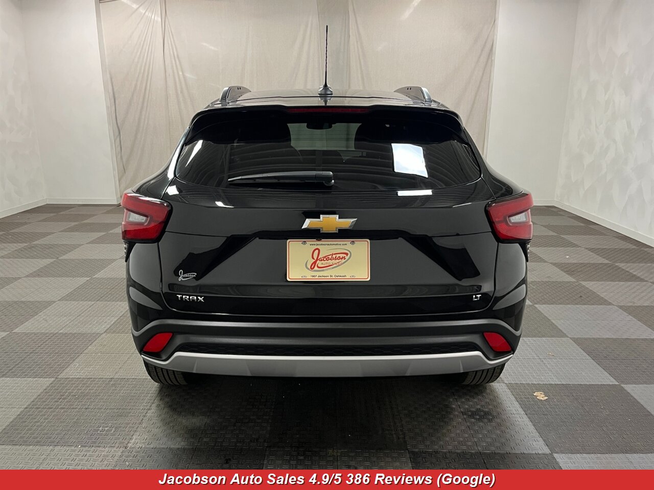 2025 Chevrolet Trax LT - Photo 33 - Oshkosh, WI 54901