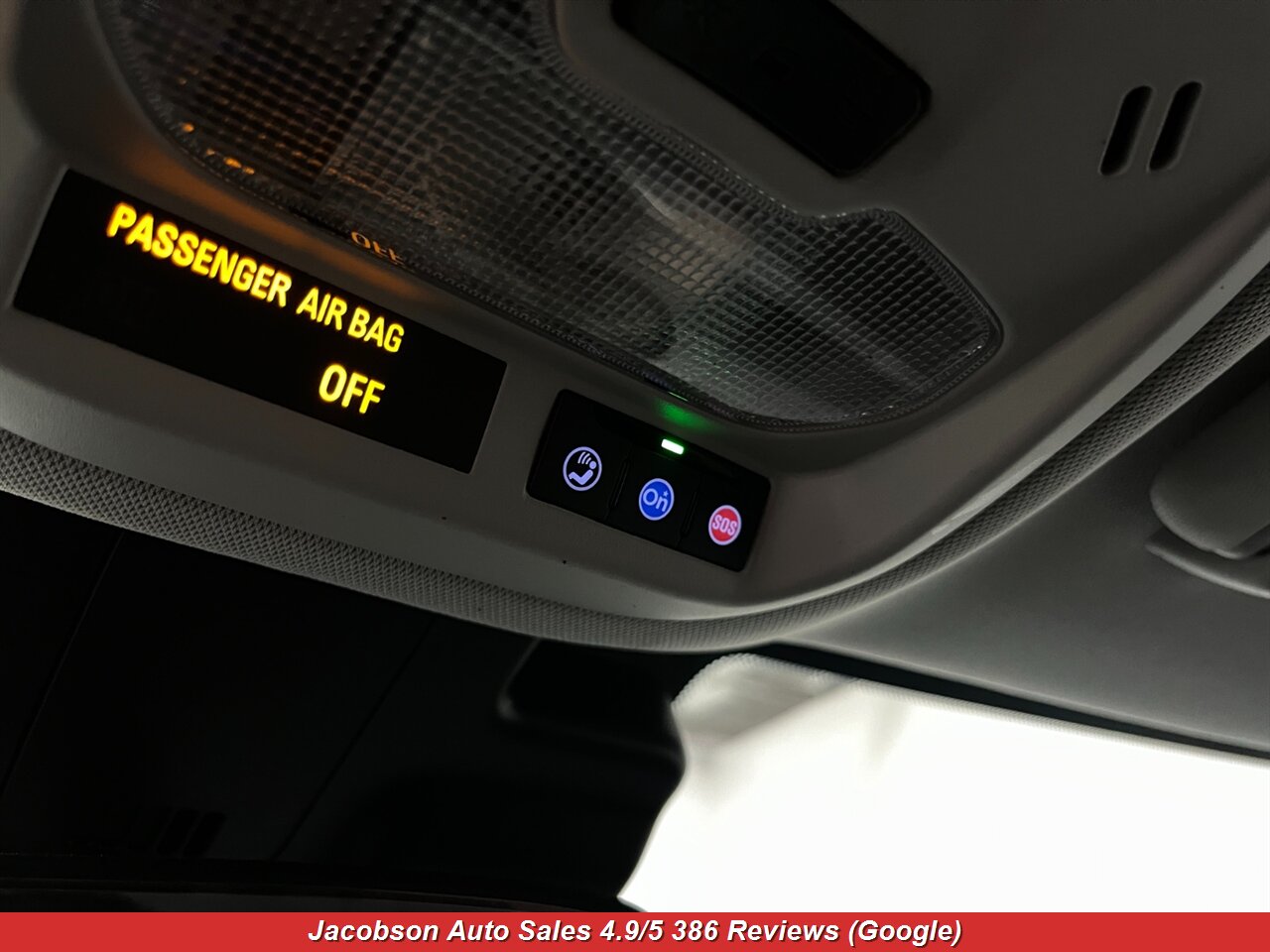 2025 Chevrolet Trax LT - Photo 19 - Oshkosh, WI 54901