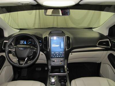 2022 Ford Edge Titanium AWD   - Photo 16 - Oshkosh, WI 54901