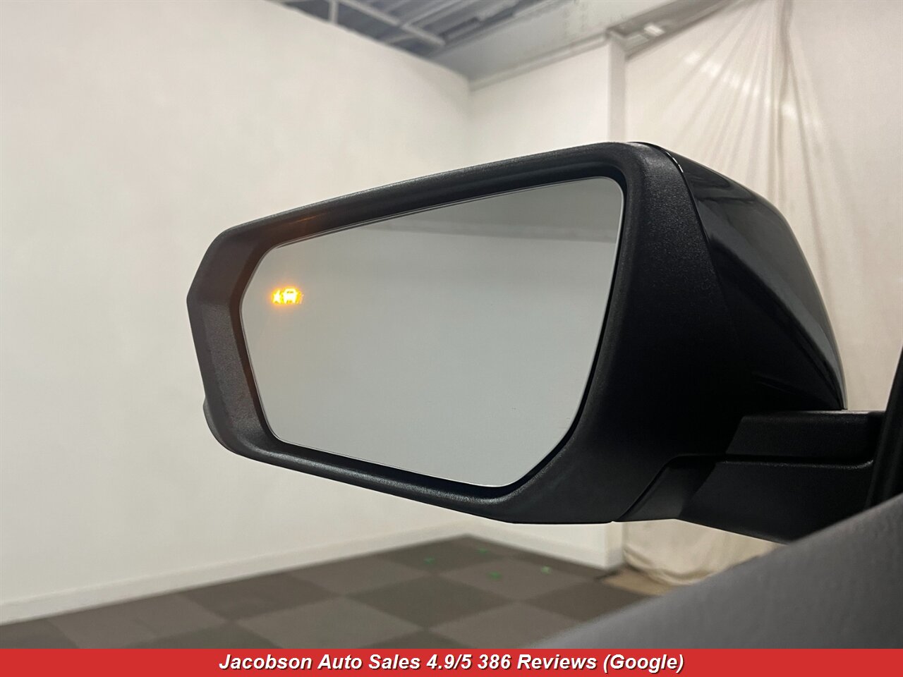 2023 GMC Terrain SLE AWD - Photo 3 - Oshkosh, WI 54901