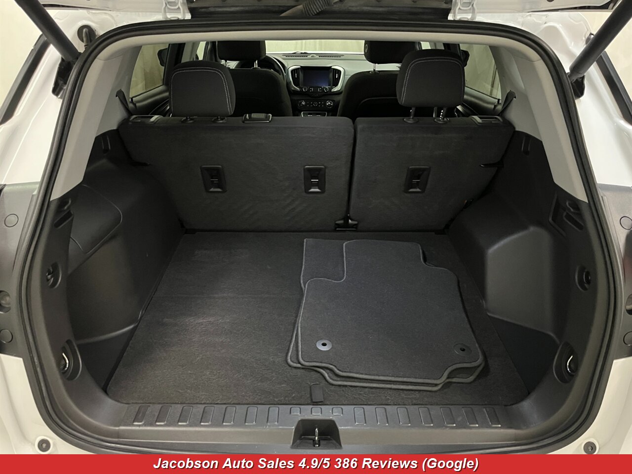 2023 GMC Terrain SLE AWD - Photo 52 - Oshkosh, WI 54901