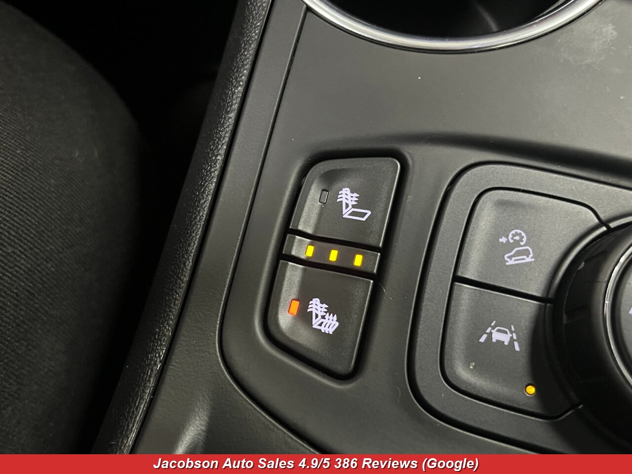 2023 GMC Terrain SLE AWD - Photo 26 - Oshkosh, WI 54901