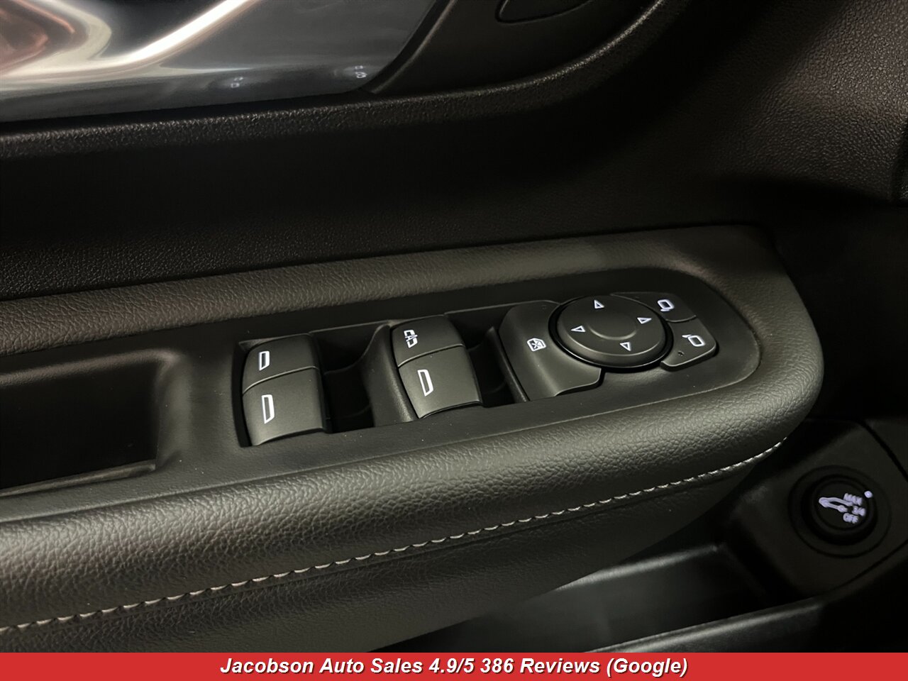 2023 GMC Terrain SLE AWD - Photo 4 - Oshkosh, WI 54901