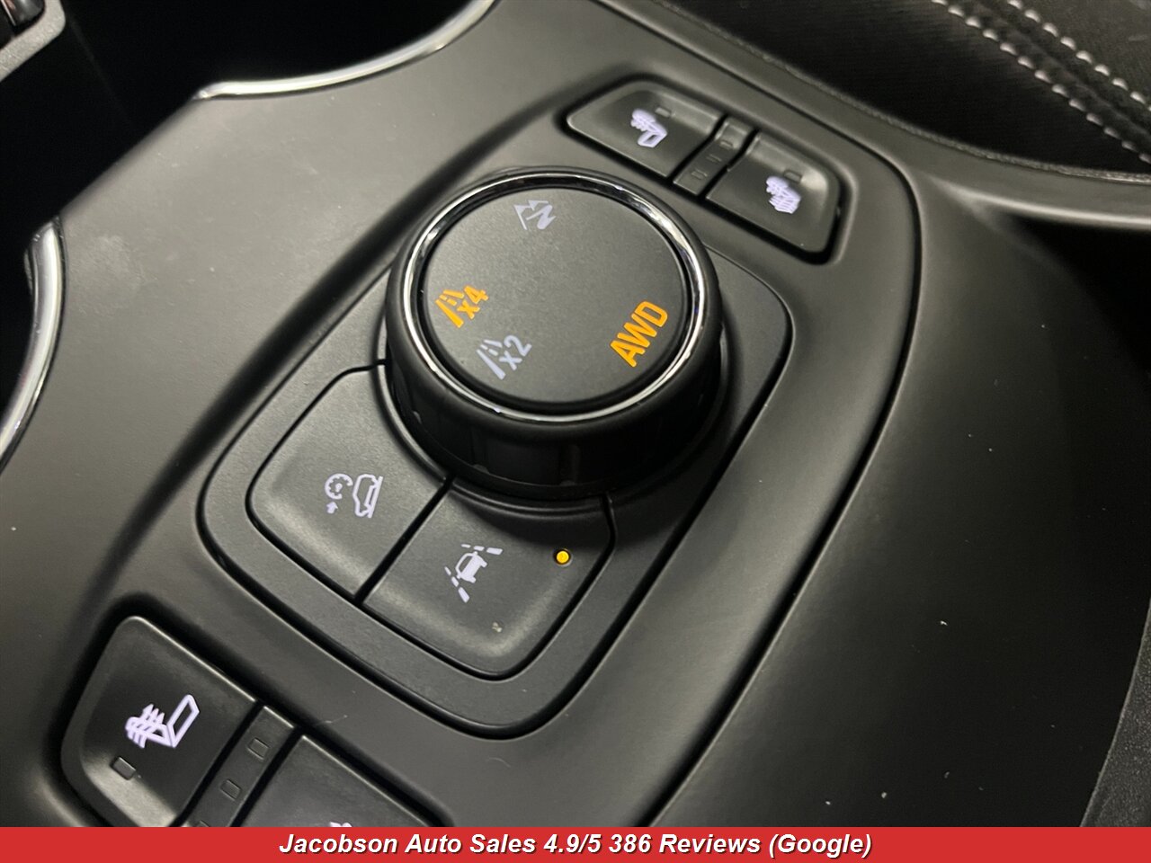 2023 GMC Terrain SLE AWD - Photo 24 - Oshkosh, WI 54901