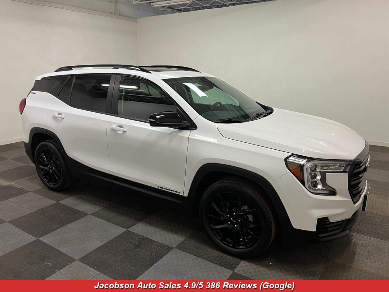 2023 GMC Terrain SLE AWD - Photo 62 - Oshkosh, WI 54901