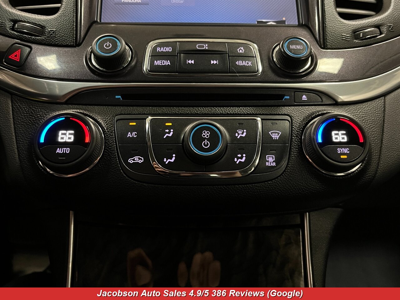 2014 Chevrolet Impala LT - Photo 15 - Oshkosh, WI 54901